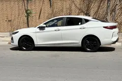کی ام سی، J7