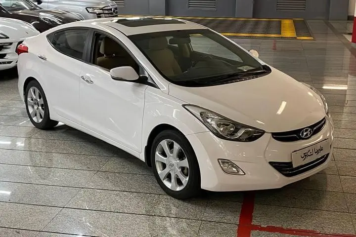 هیوندای  النترا