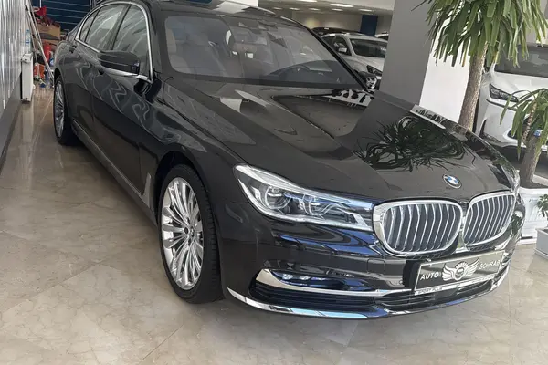 ب ام و، سری 7