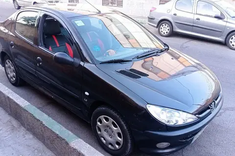 پژو، 206