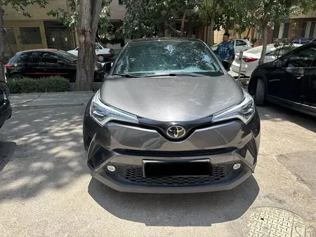 تویوتا C-HR