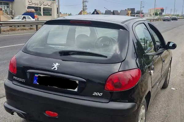 پژو، 206