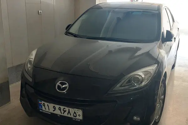 مزدا، 3 نیو صندوق دار