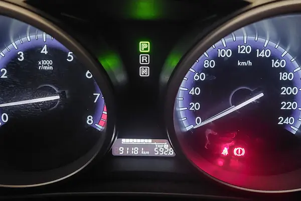 مزدا، 3 نیو صندوق دار