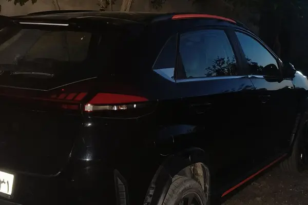 ام وی ام  X33 کراس