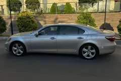 لکسوس، LS