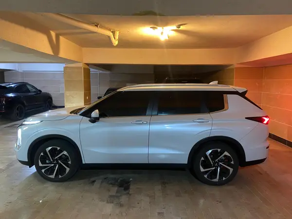 میتسوبیشی، اوتلندر