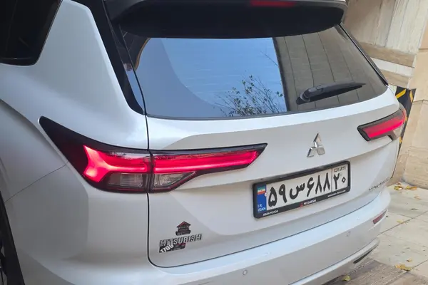 میتسوبیشی، اوتلندر