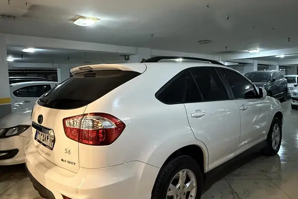 بی وای دی، S6