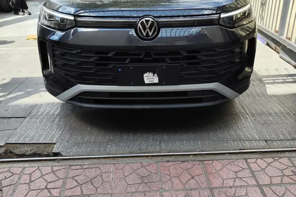 فولکس، تایرون L