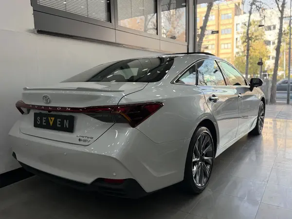 تویوتا، آوالون هیبرید