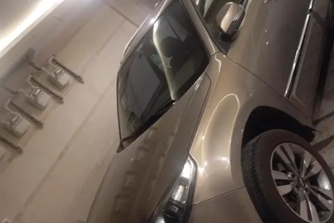ام وی ام، X33