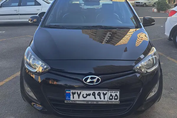 هیوندای  i20