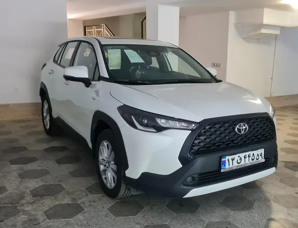 تویوتا، کرولا کراس هیبرید