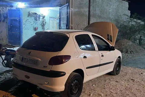 پژو، 206