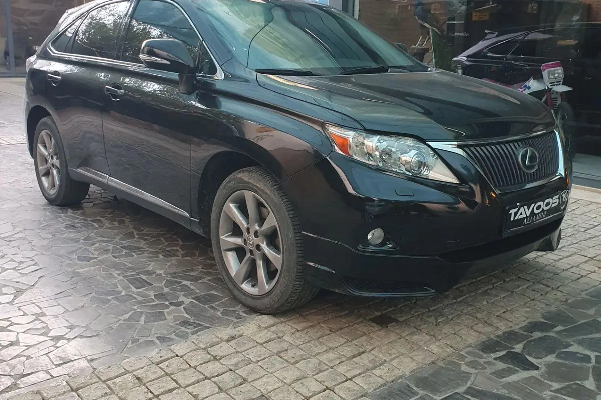 لکسوس،  RX