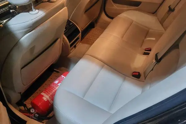 ب ام و، سری 5 سدان