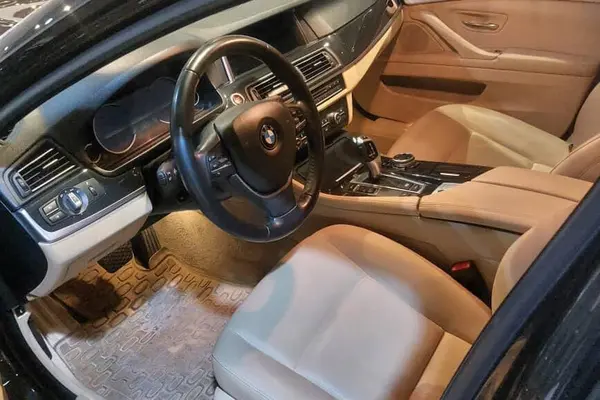 ب ام و، سری 5 سدان