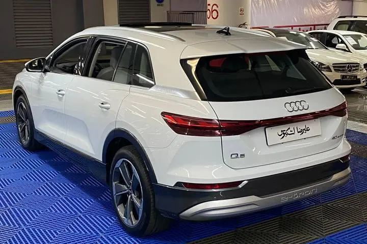آئودی،  Q5 e-tron