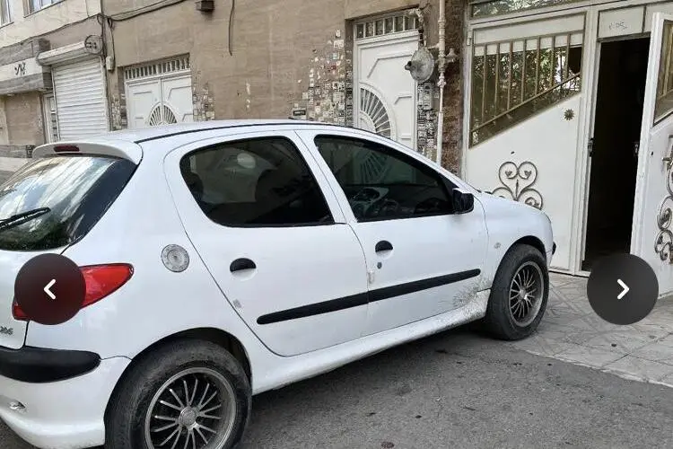پژو،  206