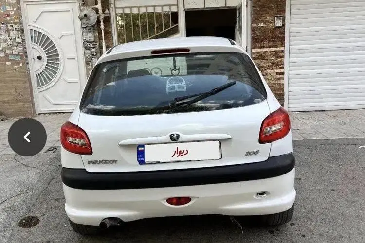 پژو،  206