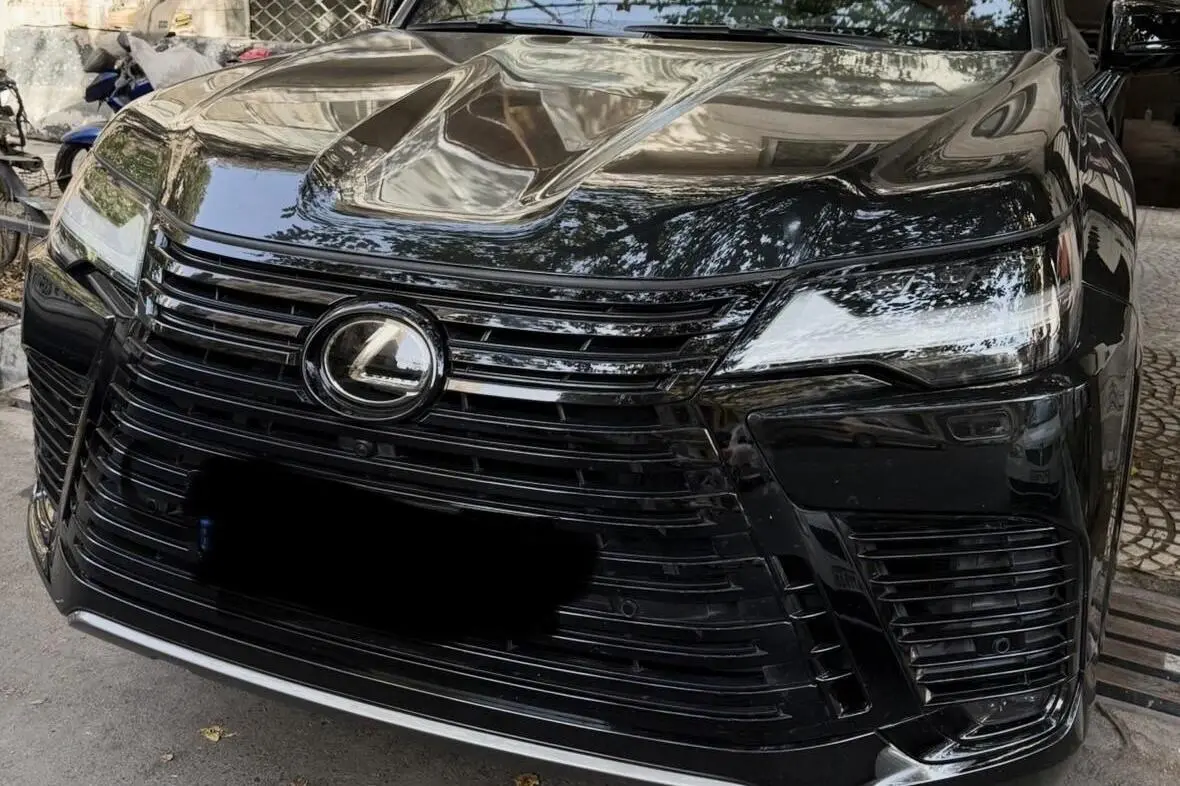 لکسوس،  LX