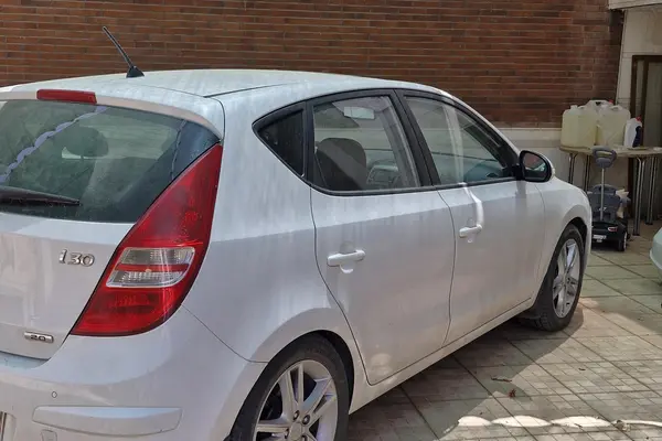 هیوندای  i30
