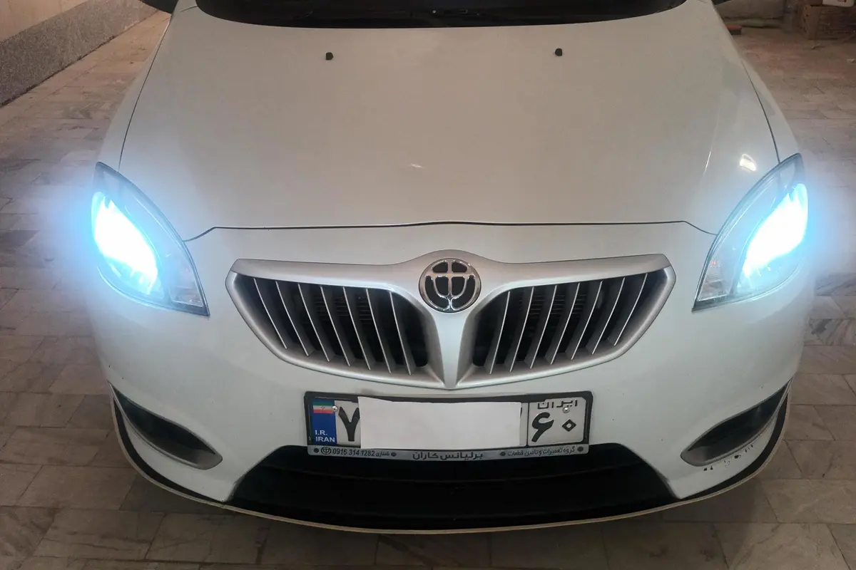 برلیانس،  H220