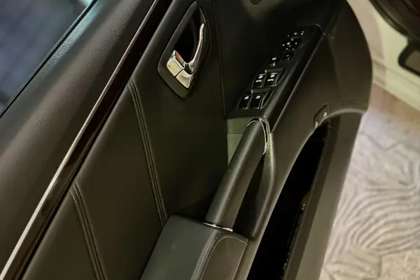 هیوندای، آزرا (گرنجور)