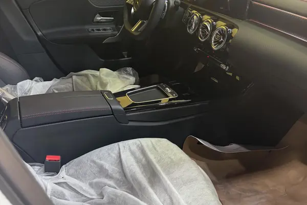 بنز، کلاس A سدان