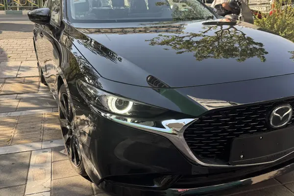 مزدا، 3 وارداتی