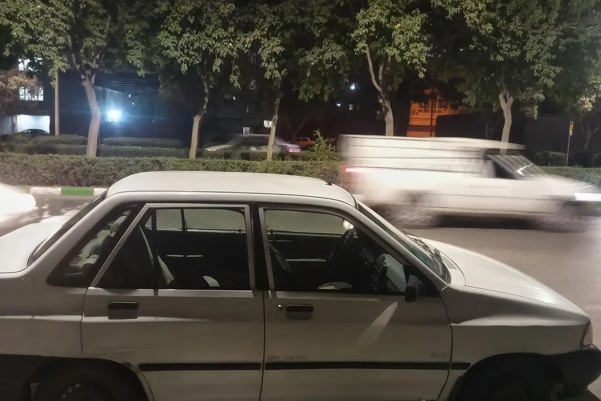 پراید،  صندوق دار