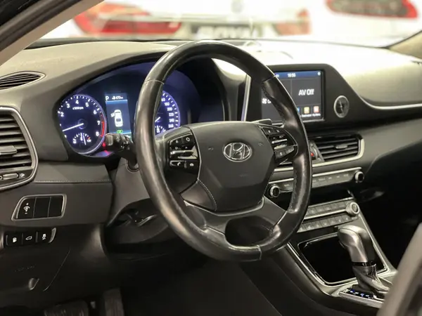 هیوندای، آزرا (گرنجور)