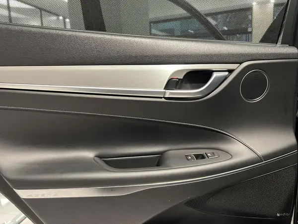 هیوندای، آزرا (گرنجور)