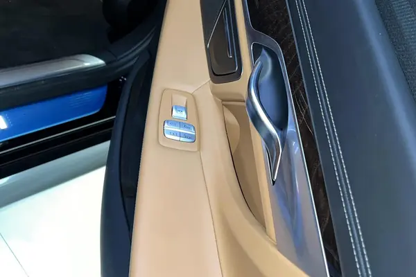 ب ام و، سری 7