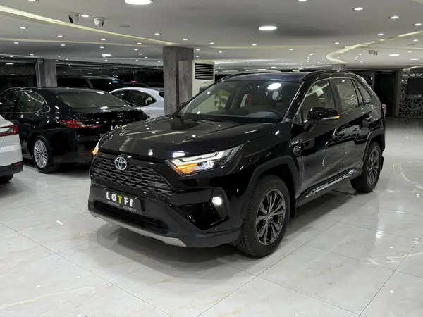 تویوتا، راوفور هیبرید