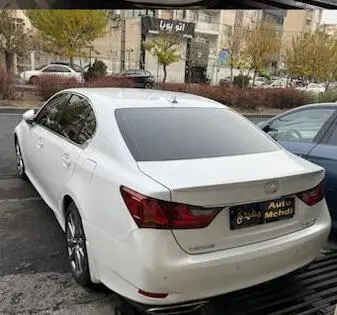 لکسوس، GS