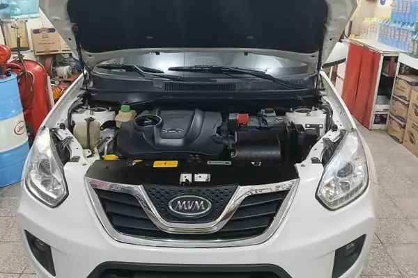 ام وی ام، X33