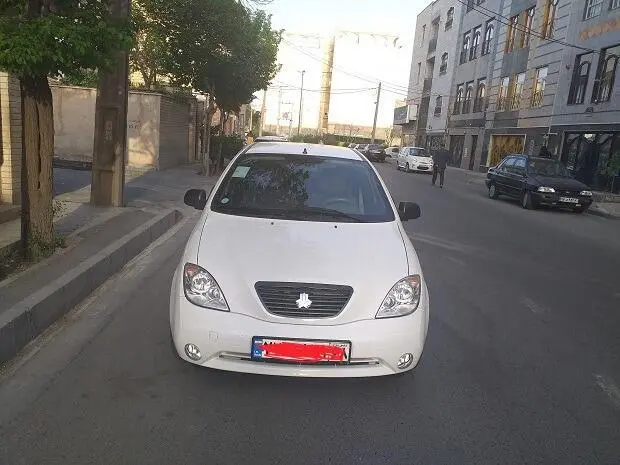 تیبا،  هاچ بک