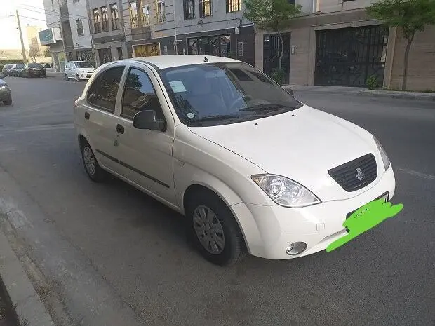 تیبا،  هاچ بک