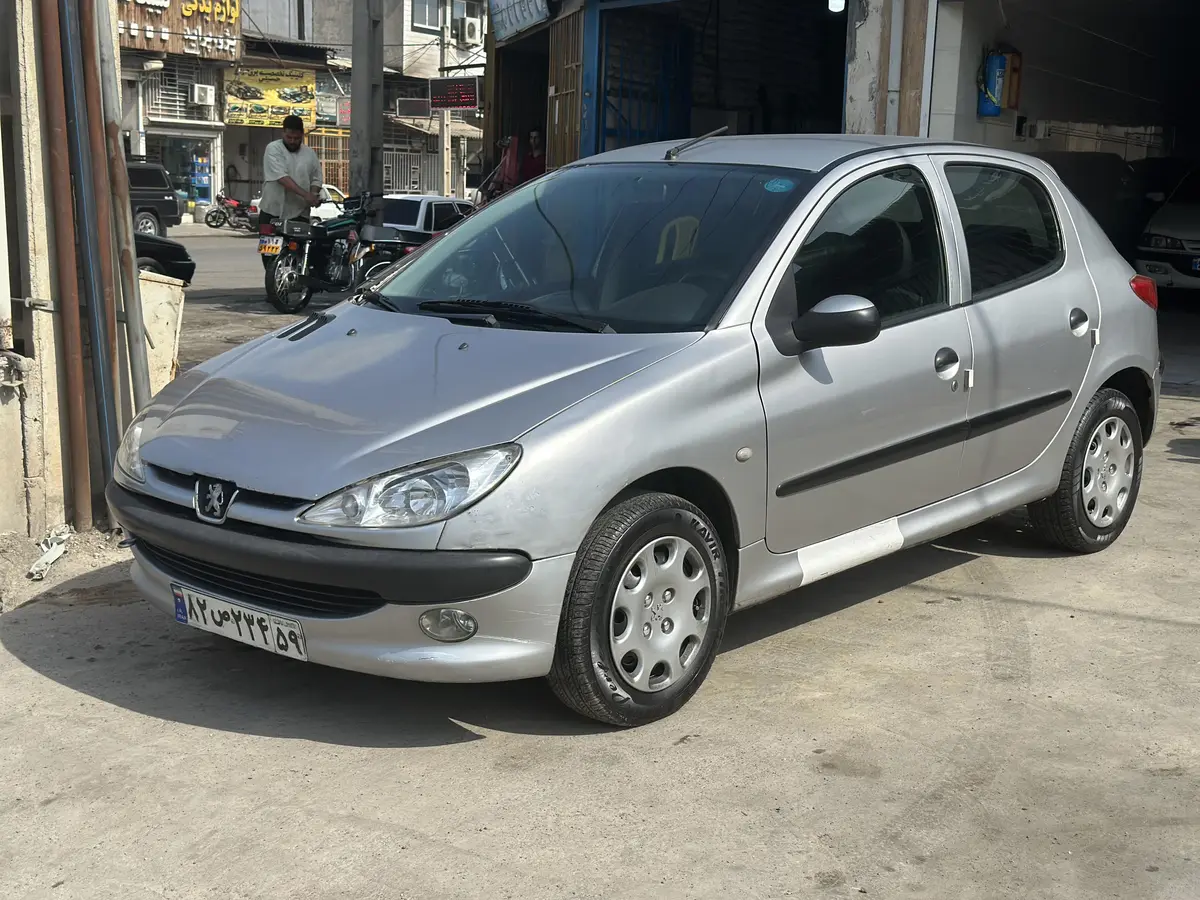 پژو،  206