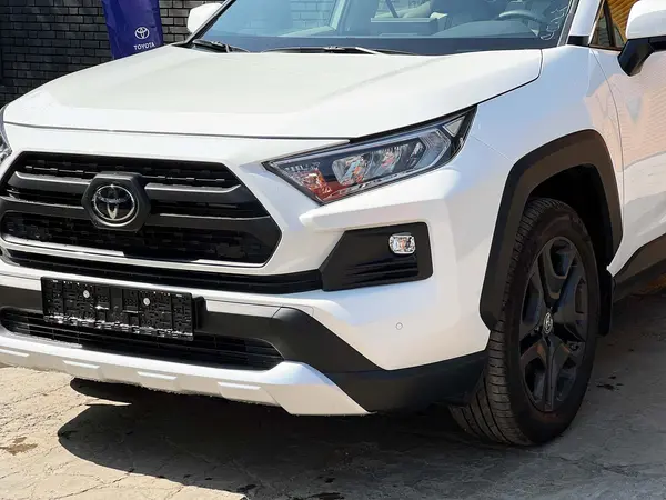 تویوتا، راوفور