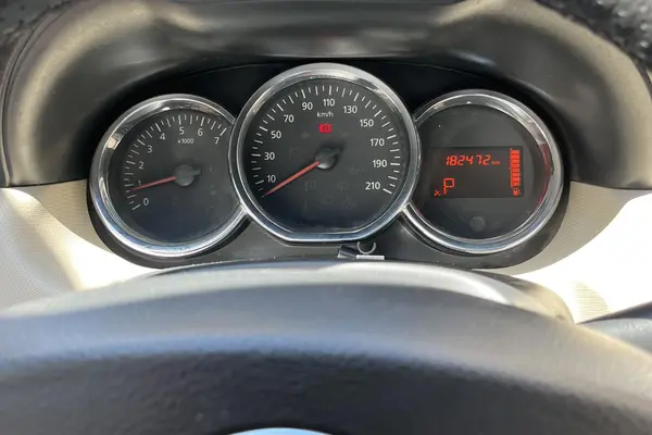 رنو  داستر