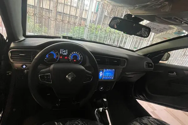 تارا، اتوماتیک V4