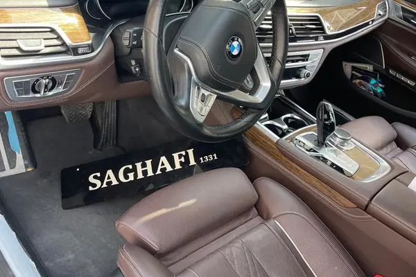 ب ام و، سری 7