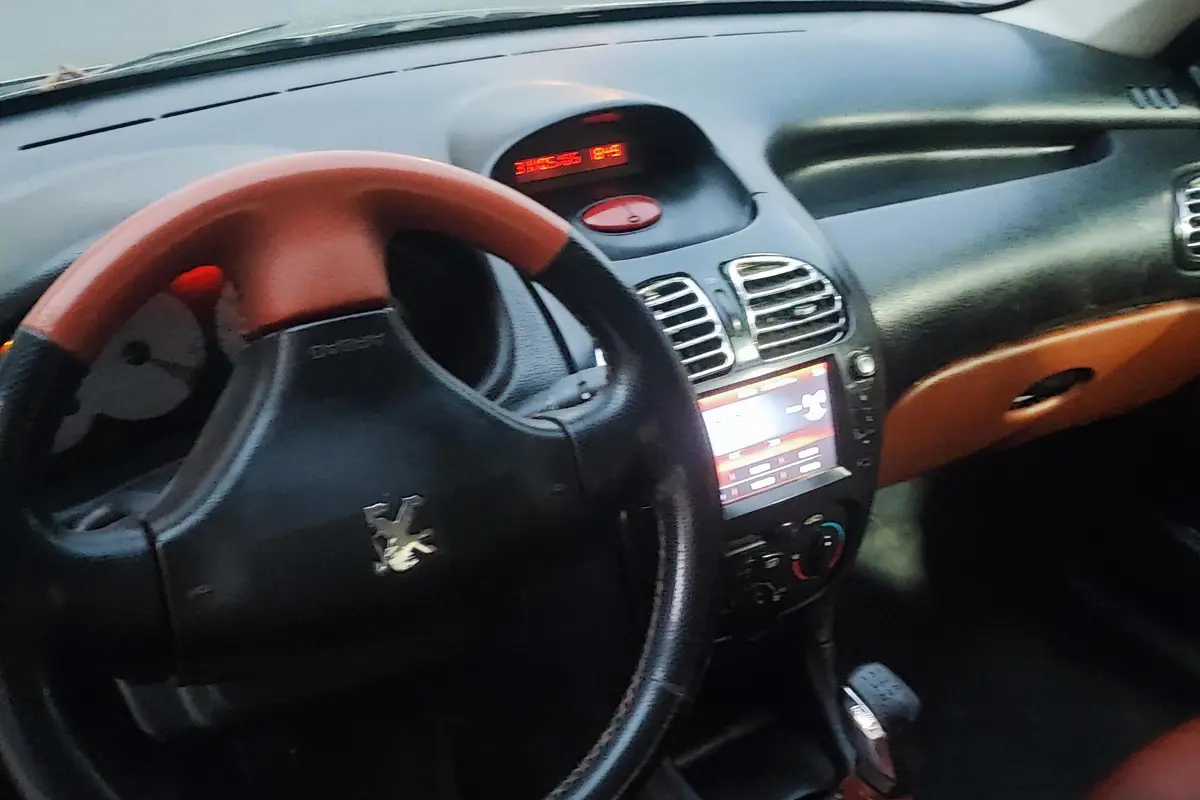 پژو،  206 SD
