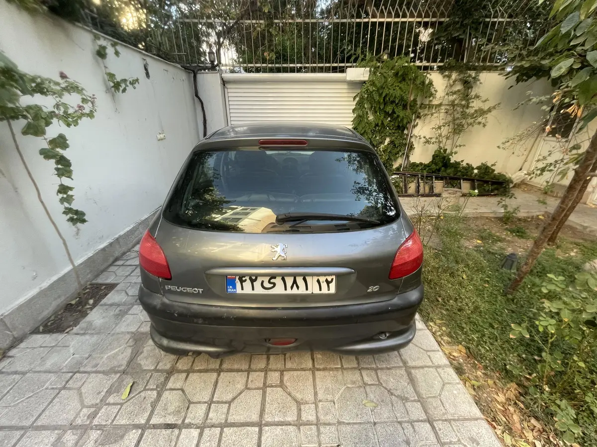 پژو،  206