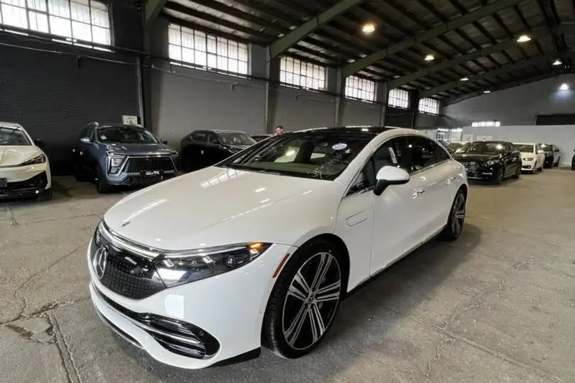 بنز،  EQE Sedan