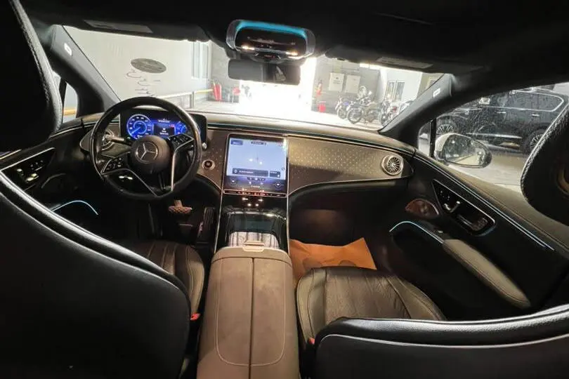 بنز،  EQE Sedan