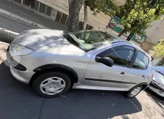 پژو، 206